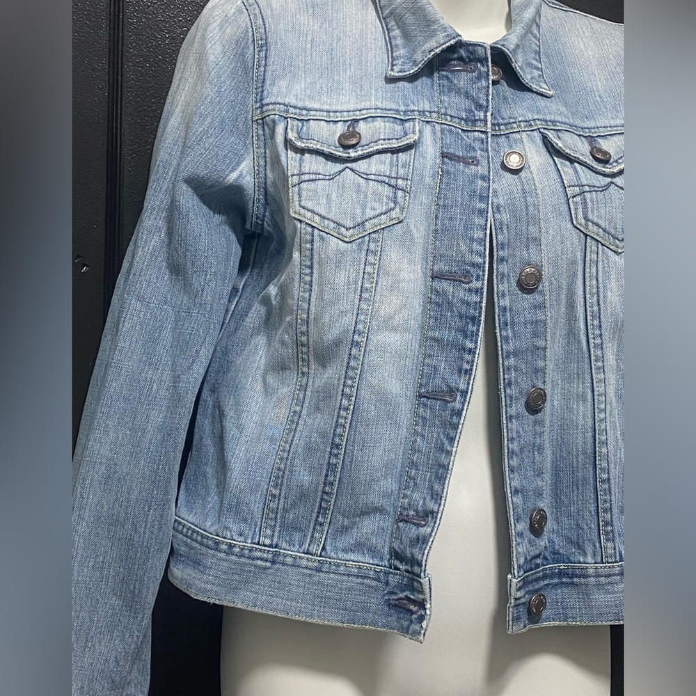 Vintage Old Navy Classic Blue Denim Jacket - Picture 3 of 6
